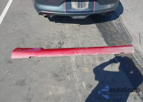 2014 Chevrolet Camaro 1Lt z USA, uszkodzony, nr VIN 2G1FB1E34E9258170